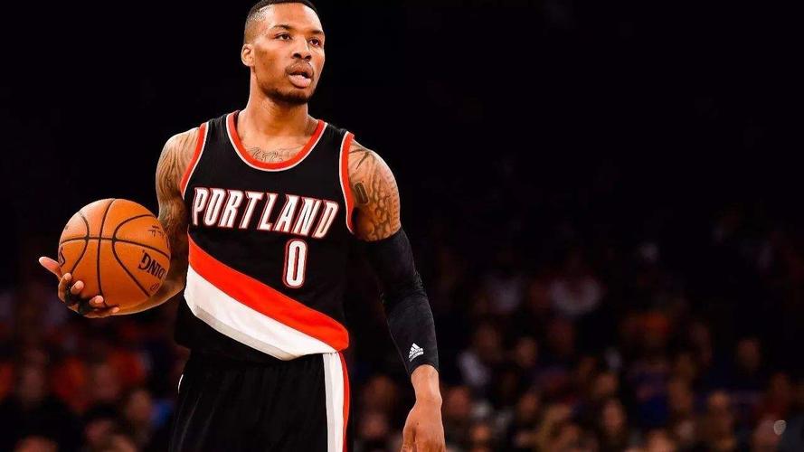 利拉德:杨瀚森真的很会打球 他很自信&比赛感觉让我影响深刻