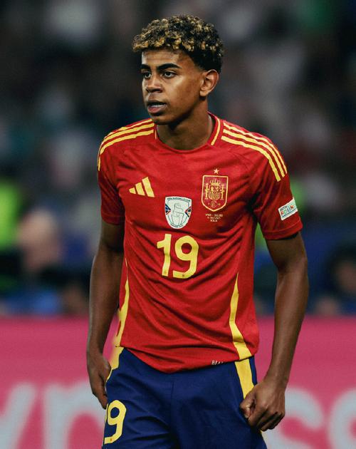 25年俱乐部层面参与进球数最多U21球员排行:亚马尔39场32球居首