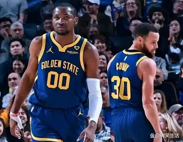 对库明加续约闹剧不满吗？拉科布：这很正常 谈判就是脸皮要厚