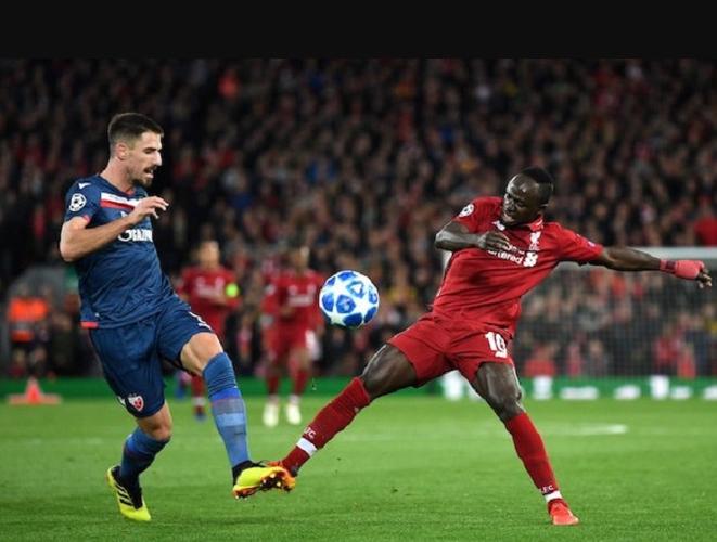 弗拉格谈朝麦克朗比“太小”手势:这是享受比赛的一种表现