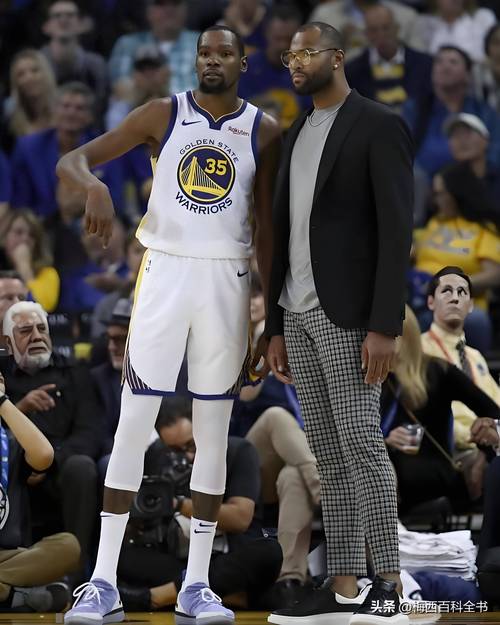 考辛斯:字母哥一点也没有下滑 他仍然是联盟最有统治力的球员