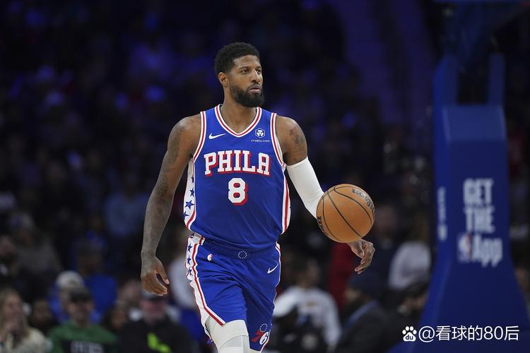 76人队NBA杯主场地板颜值如何？球员们已经在NBA杯的球场练上了！