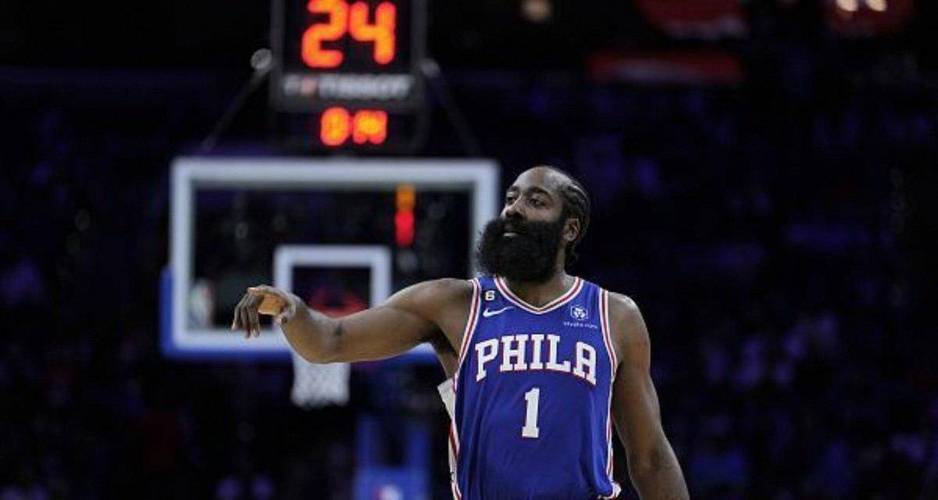 次节爆发！哈登上半场11中5砍下16分6助 第二节单节14分