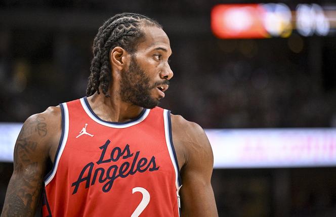 小卡跳投绝杀！美网友：走步没？下一场他负荷管理 继续解雇鲈鱼